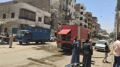 نيران تلتهم مخزن أخشاب بالرحمانية في نجع حمادي.. والحماية المدنية تتدخل سريعًا