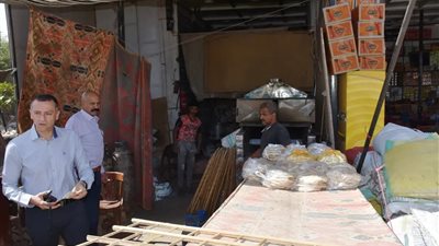 جولة مفاجئة لمحافظ أسوان تنتهي بغلق مخبز ومحاسبة مخالفات البوتاجاز 