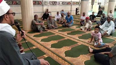  296 درسا بالمساجد المحورية بأسيوط عن فضل أيام التشريق الثلاثة