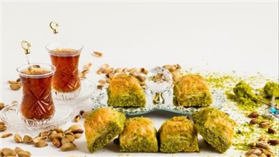 بقلاوة بالفستق الحلبي…أشهر الحلويات الفاخرة بطريقة سهله وبيسطة