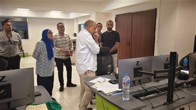 في زيارة مفاجئة بالعيد.. وزير الكهرباء يتابع العمل بشمال القاهرة