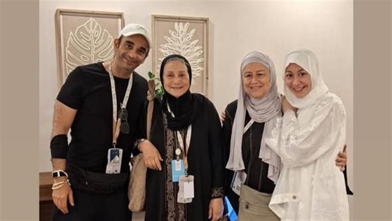 منة شبي وزوجها أحمد