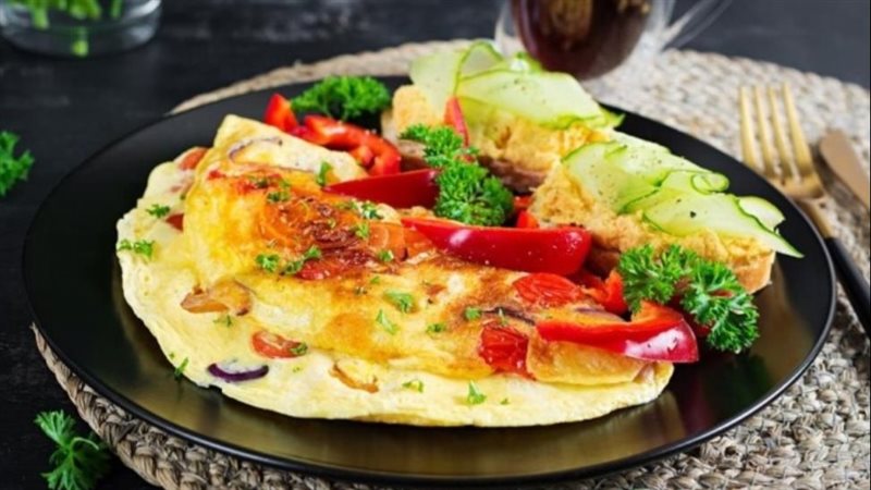أومليت الجبن والخضار…فطور