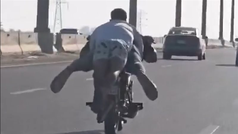 جانب من الفيديو 