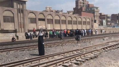 مصرع شاب قناوى بحادث قطار بمركز الفشن بمحافظة بنى سويف 