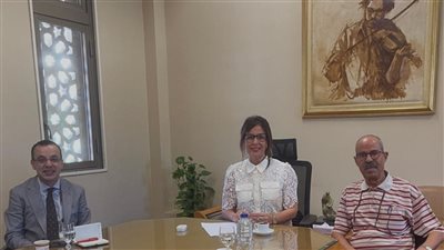 وزيرة الثقافة تستقبل المترجم سمير عبد ربه للاستفادة من خبراته في الترجمة