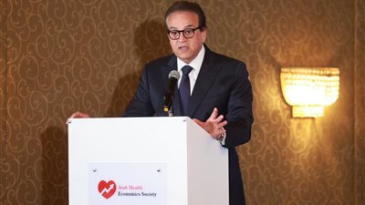 بحضور دولي.. خالد عبدالغفار يستعرض تجربة مصر الرائدة في التأمين الصحي الشامل