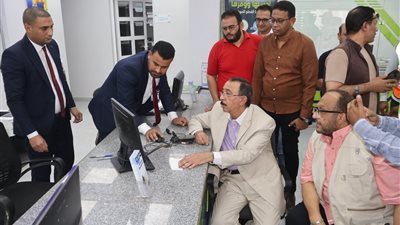 في جولة مفاجئة بساقلتة.. محافظ سوهاج يتفقد المنشآت الخدمية والمستشفى المركزي