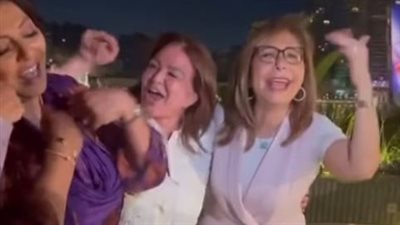 ليلى علوي وإلهام شاهين ولميس الحديدي تحتفلن بعيد ميلاد هالة صدقي