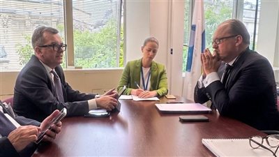 مصر وتبادل الخبرات: وزير التخطيط يبحث مع الـOECD إطلاق البرنامج القطري
