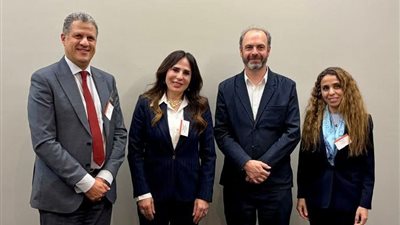 وزيرة الإسكان تبحث التخطيط العمراني مع شركة بريطانية بمؤتمر لندن