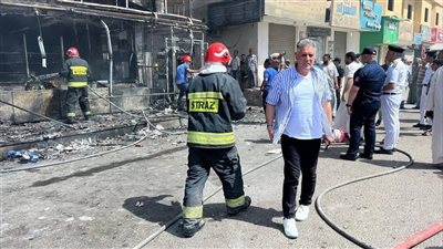 التهم جزء من المحتويات.. نشوب حريق فى سوبر ماركت ومكتبة بمنطقة الشؤون بقنا