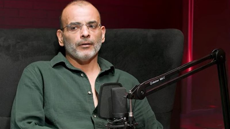 ايمن بهجت قمر 
