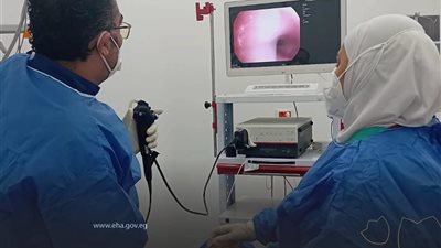 نجاح إجراء منظار رئوي شعبي لمريض ستيني بمستشفى الجهاز التنفسي والرعاية الرئوية