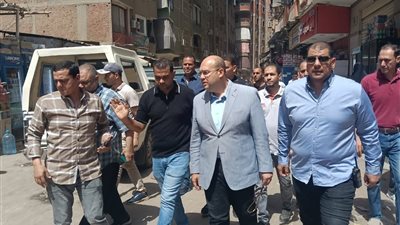 جولة ميدانية بأوسيم.. نائب المحافظ يوجه بإزالة معوقات مشروع الصرف الصحي