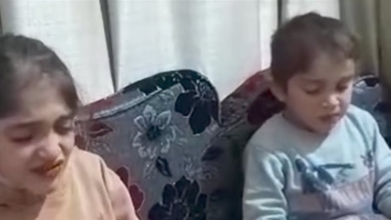 الطفلتين