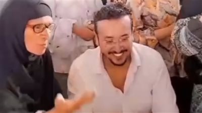يا بخت اللي جدته بتدعيله.. كلمات جدة لحفيدها بعد كتب الكتاب تشعل مواقع التواصل