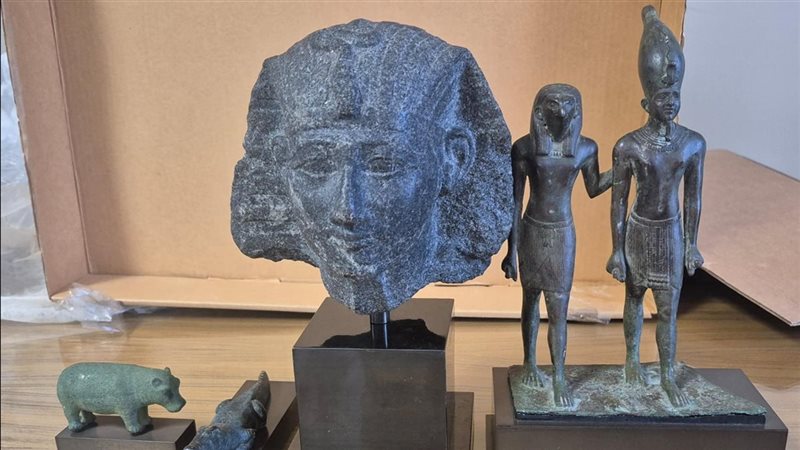 عودة أربع قطع أثرية نادرة