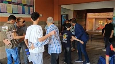 طلاب الشهادة الإعدادية بمحافظة القليوبية يؤدون امتحان اللغة العربية اليوم