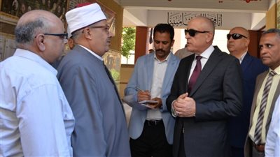 في أول أيام امتحانات الثانوية الأزهرية.. محافظ الأقصر يتفقد اللجان 