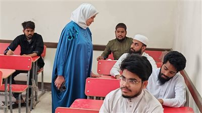 مستشارة شيخ الأزهر تتابع امتحانات البعوث الإسلامية وتطمئن على انتظام اللجان