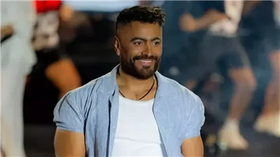 تامر حسني لـ فنان شاب: 