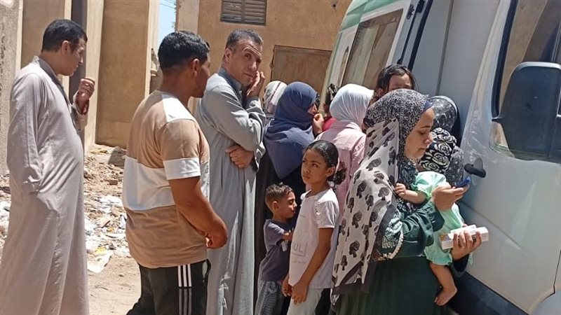 جانب من القافلة الطبية