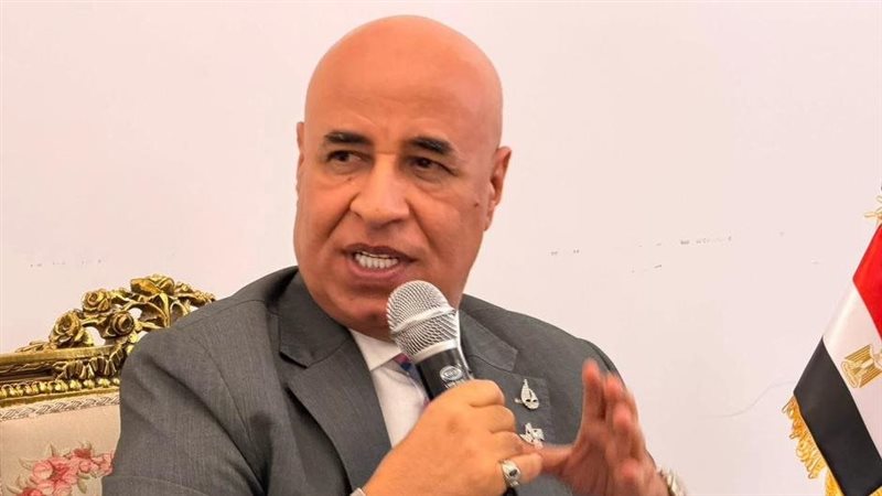  عادل حنفي 