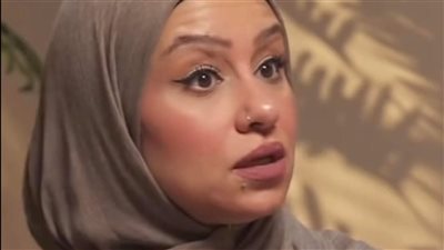 «خالتو لابسه بالطو»..هجوم عنيف ضد لايف كوتش شهيرة بالشيخ زايد|القصة الكاملة