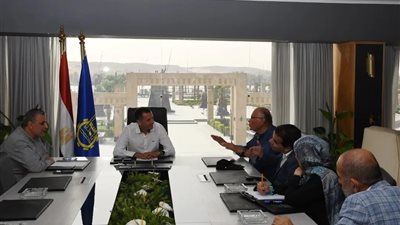 محافظ أسوان يتابع تطوير مسجد الطابية والمنطقة المحيطة لدعم السياحة العالمية