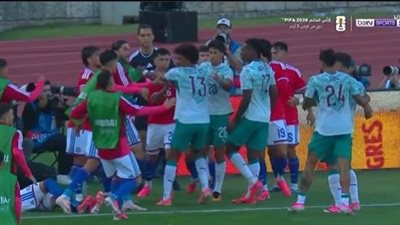 اشتباك بالأيدي وحالتي طرد في ودية البرتغال وتشيلي قبل كأس العالم