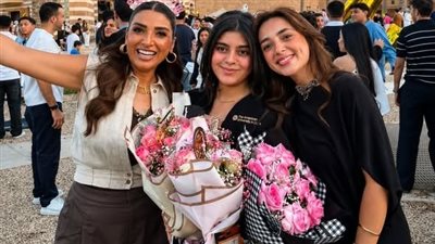روجينا تحتفل بتخرج ابنتها مريم من الجامعة |صور                 