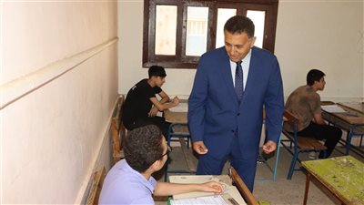 حرمان طالبة بلجنة اعدادية بطوخ بمحافظة القليوبية لتصويرها ورقة الامتحان