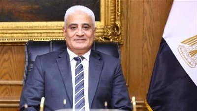 «من ماسبيرو» يواصل الانفرادات.. رامي رضوان يحاور رئيس الهيئة القومية للتأمين  