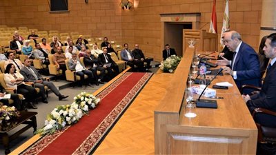 وزارة الطيران تنظم الاجتماع الثاني للجنة القومية لمكافحة مخاطر الطيور والحياة 