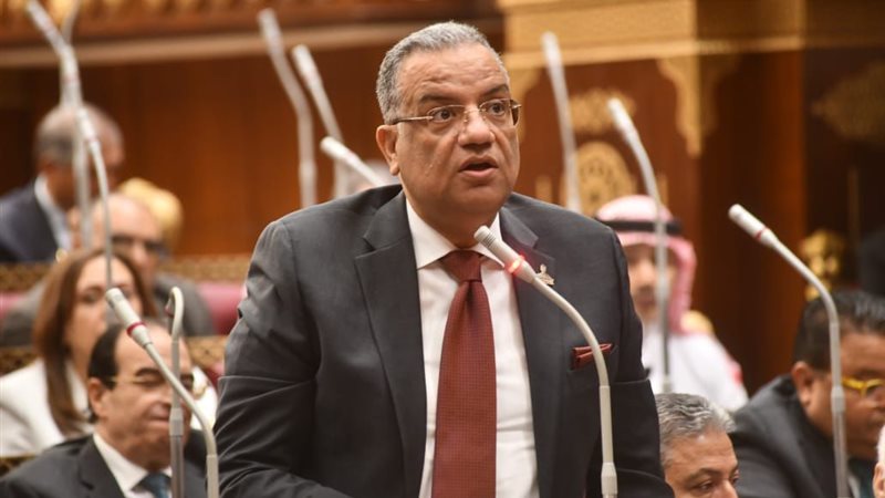  الدكتور محمود مسلم