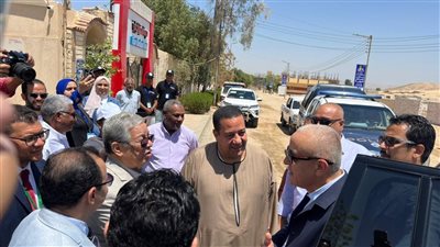 برفقة المحافظ.. النائب ناصر الضوي يزور مدارس المستقبل بالطود بالأقصر