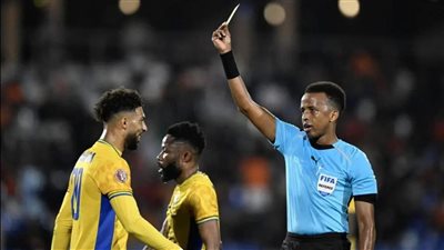 قبل المونديال.. أزمة تمنع حكم صومالي من دخول أمريكا