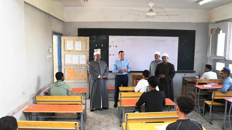 محافظ أسوان يتفقد