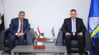 محافظ دمياط يستقبل وفد مركز معلومات مجلس الوزراء لبحث التعاون في التحول الرقمي