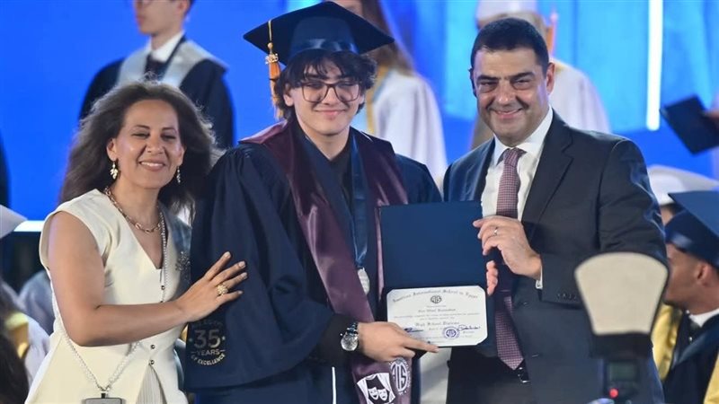 سلاف فواخرجي ونجلها