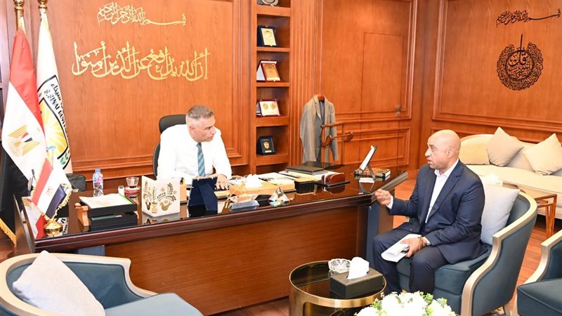 اسماعيل كامل وأبو