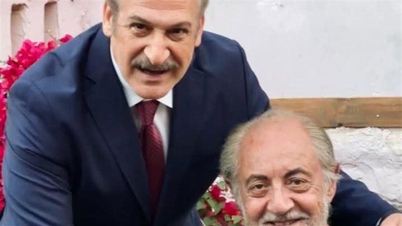 عبد العزيز مخيون