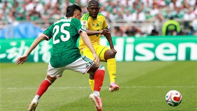 سيفيسيلو سيثول يتحصل على أول بطاقة حمراء في مونديال 2026