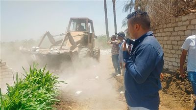 في الموجة 29.. محافظ أسيوط يعلن إزالة 34 حالة تعد على أراض زراعية  