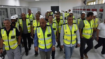 وزير الكهرباء من أسوان: توسعات جديدة ببنبان وأبيدوس لدعم التحول للطاقة النظيفة