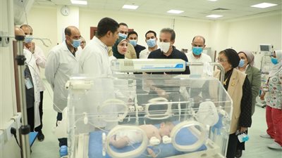 وزير الصحة يتفقد مشروع مستشفى أبو قرقاص الجديد ودير مواس التخصصي 