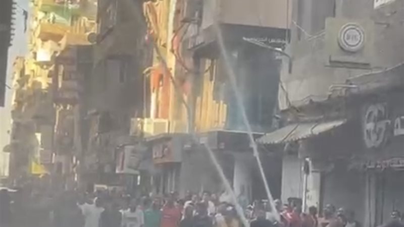 جانب من الحريق