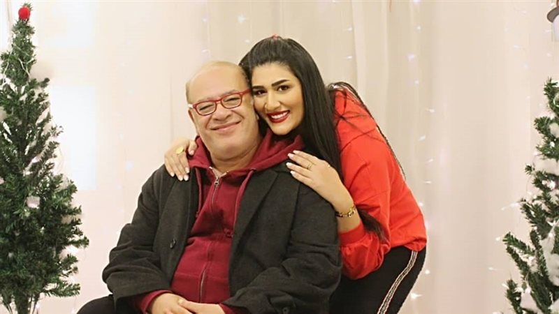 صلاح عبدالله وابنته