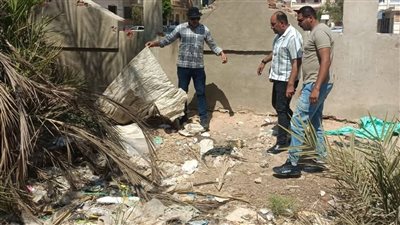 إزالة مخلفات النباشين من محيط مسجد فاطمة الزهراء بحي عتاقة استجابة للمواطنين 